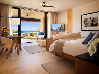 Deluxe Ocean View King Room