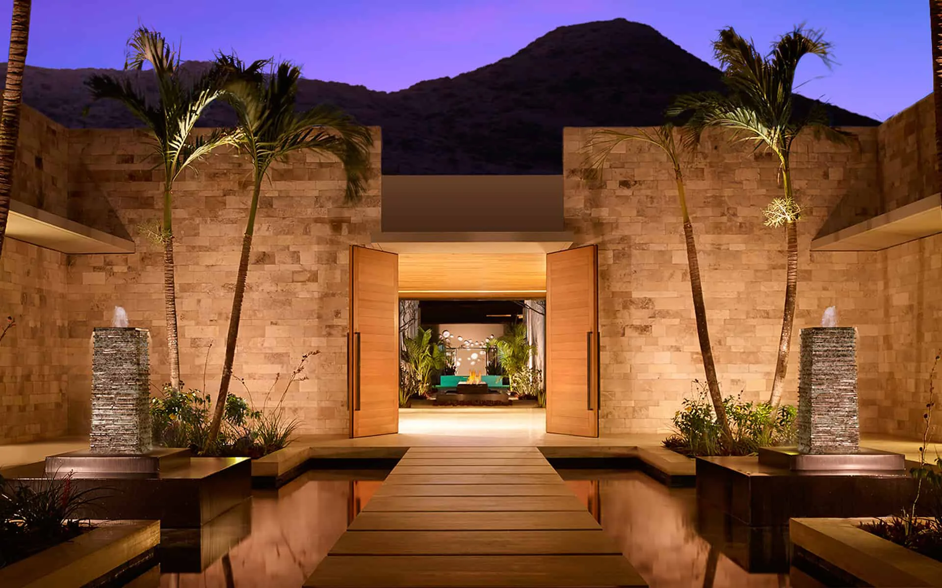Spa Montage - Entrance