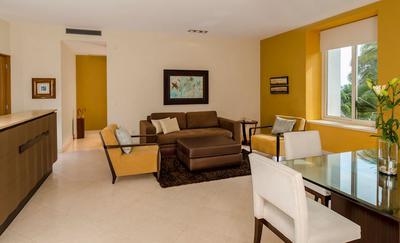 One Bedroom Governor Suite