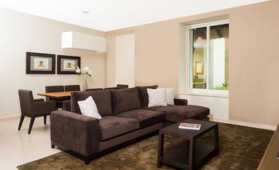 One Bedroom Governor Suite