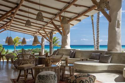 Eolo Beach Club