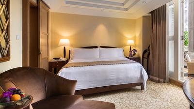 Straits Club Quay Room