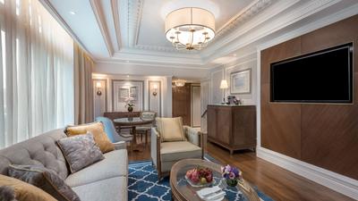 Fullerton Suite