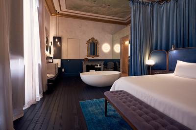 Premium Suite