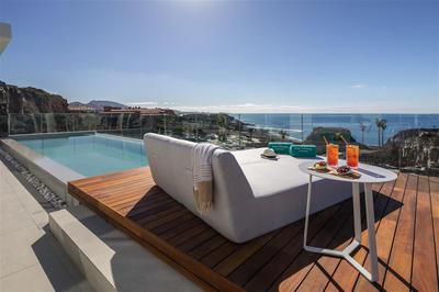 Royal Hideaway Corales Suites image