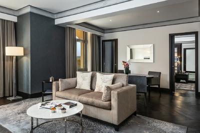 Savoy Suite