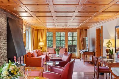 Classic Superior One Bedroom Suite