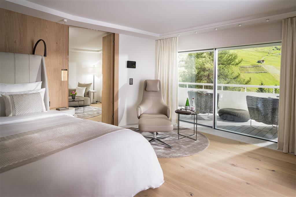 7132 Hotel