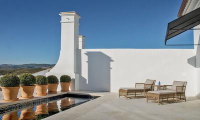 Pool Suite