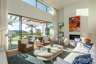 5 Bedroom Private Home