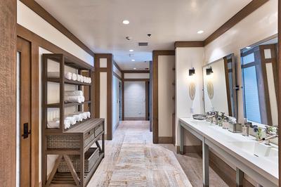 Spa - Changing Room