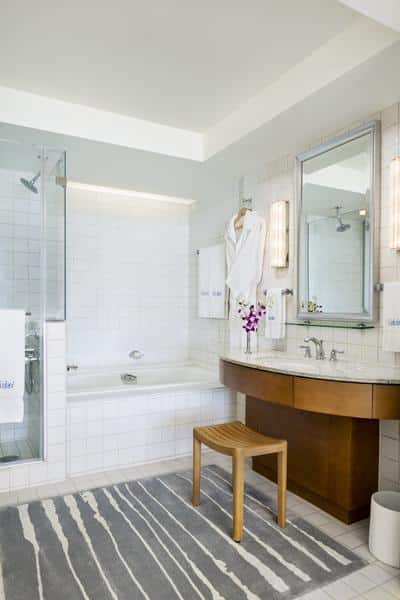 Guest Room Bathroom