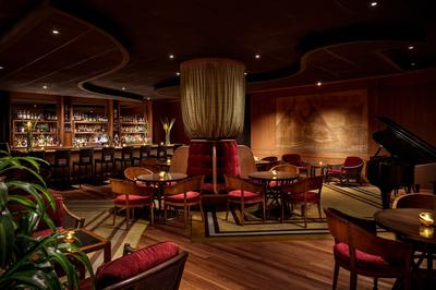 Lewers Lounge
