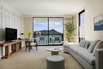 Diamond Head Suite Prime Living Room