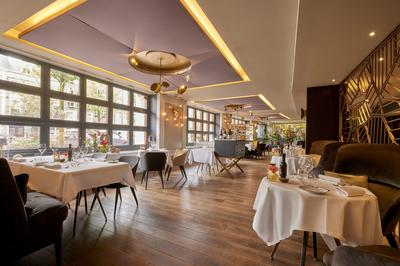 BRIDGES Restaurant