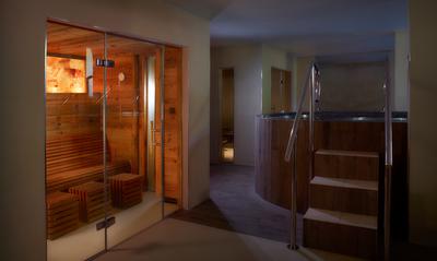 The Spa & Bath House - Plunge Pool & Sauna