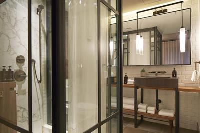 Alcove Jr. Suite