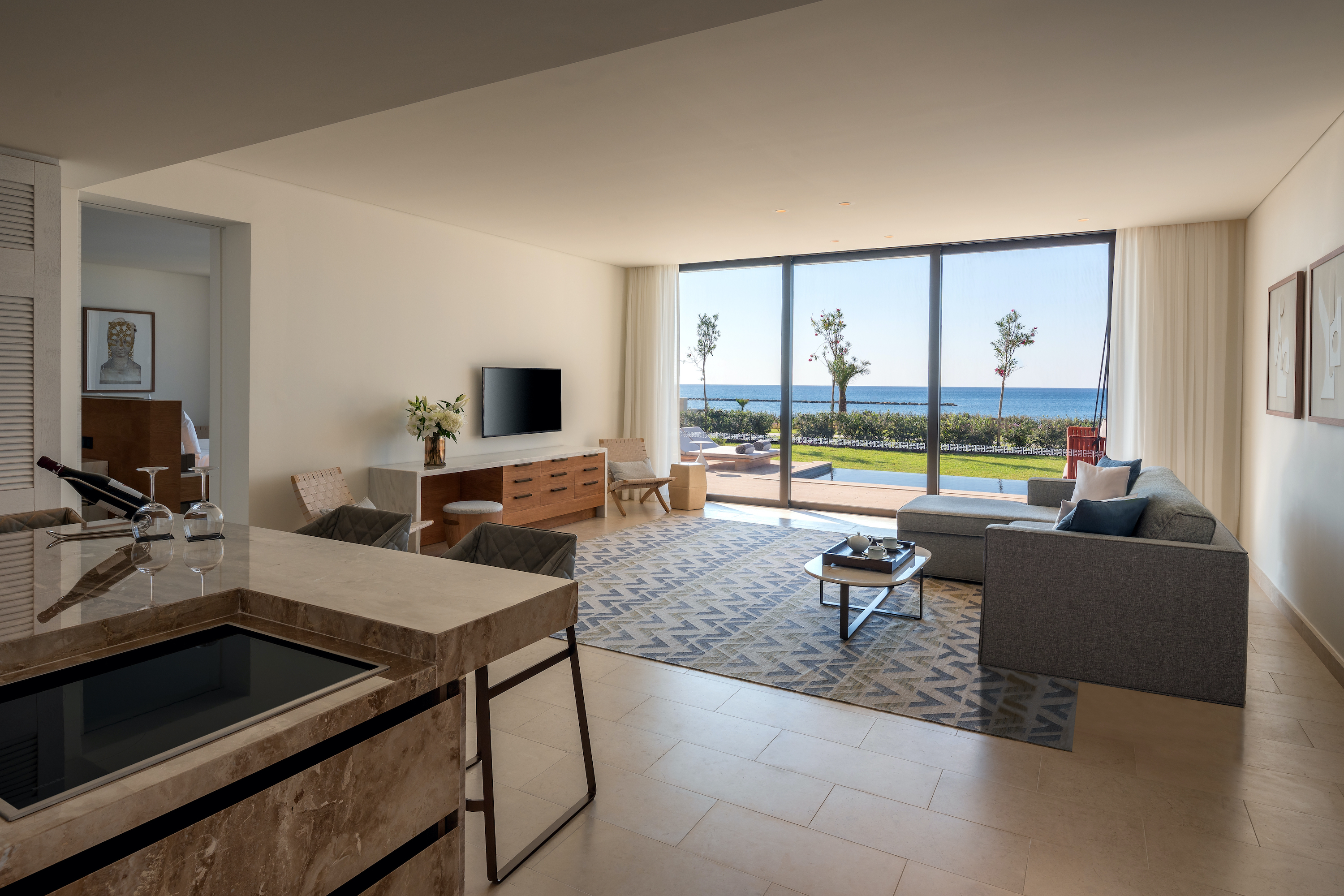 Seafront Cabana with Pool