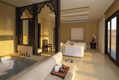 Anantara Spa - Jacuzzi & Couple Treatment Room
