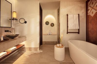 Deluxe Sahara View Suite
