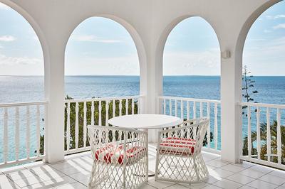 Corner Ocean View Premium Room