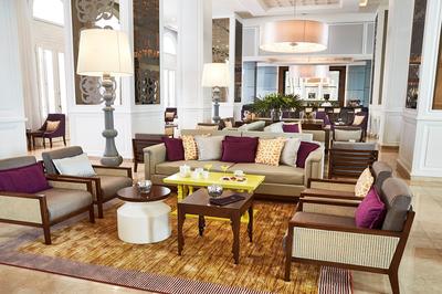 El Arsenal Lobby Lounge and Bar