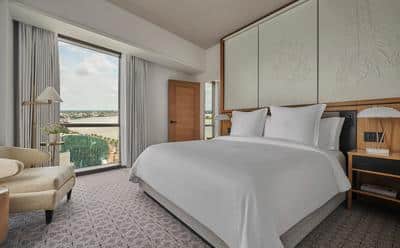River-View Executive Suite