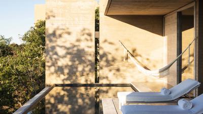 Cliffside One-Bedroom Suite With Infinity Pool