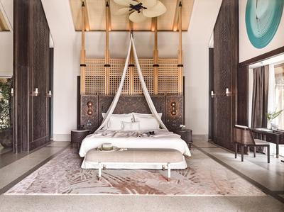 Luxury Beach Villa with Pool
