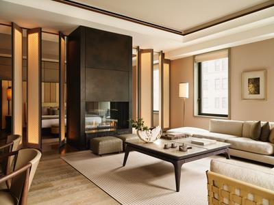 Corner Suite
