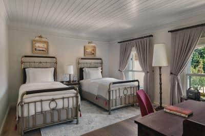 Deluxe Room, Twin