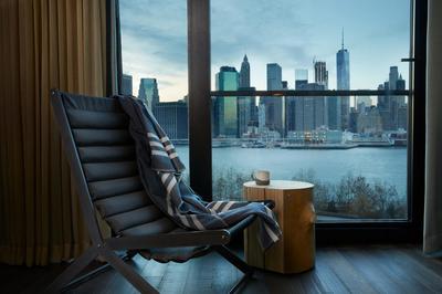 Neighboring Bridge Suite & King