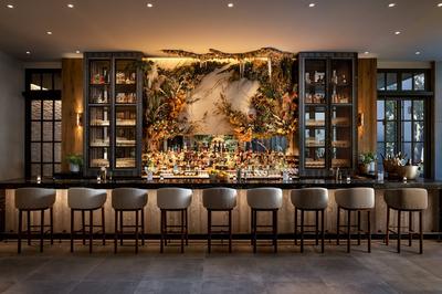 Flora Lounge