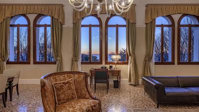 Tintoretto One or Two Bedroom Suite