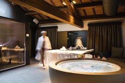 Spa - Couples Treatment Room