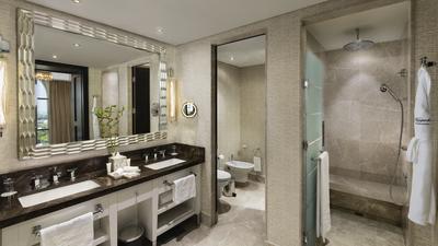 Grand Deluxe Room