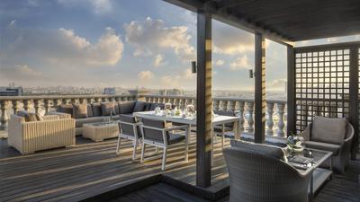 Executive Tower Suite