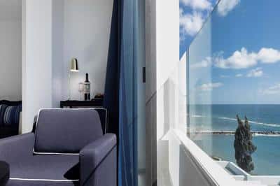 Junior Sea View Suite