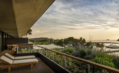 Sunset Signature Suite
