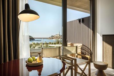 Family Sea View Room