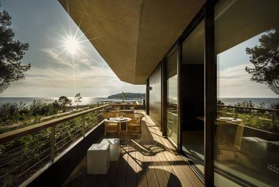 Island Deluxe Suite