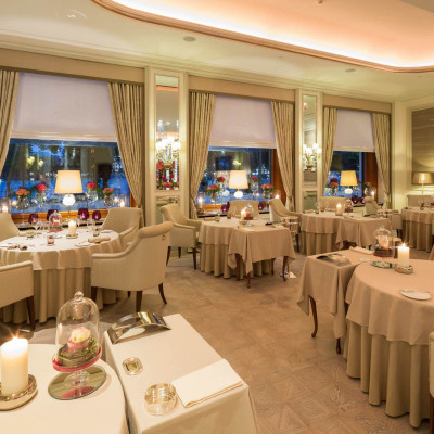 Hotel Fairmont Baku - Flame Towers image