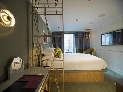 Guest room