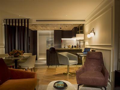 Guest room
