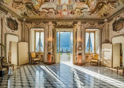 21- Villa Sola Cabiati - Entrance frescos