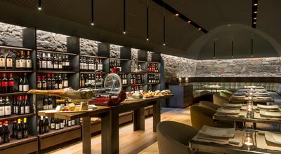 L’Escale Trattoria & Wine Bar