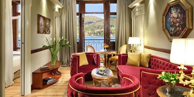 Signature Suite