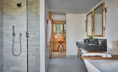 Forest Queen Queen Room