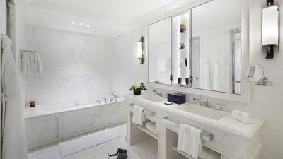 Grand Premier Suite