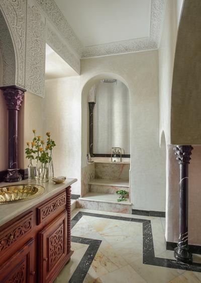 Suite Bathroom